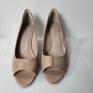 Kelly & Katie Women's nude Peep Toe Wedges